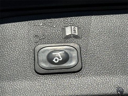 Used 2016 Ford Escape Titanium w/ Equipment Group 301A image 19