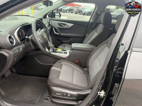 Used 2025 Chevrolet Blazer LT AWD/4WD image 10