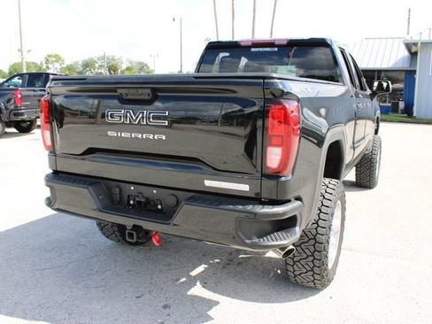 Used 2023 GMC Sierra 1500 Elevation AWD/4WD image 10