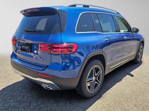 Used 2026 Mercedes-Benz GLB 250 image 3