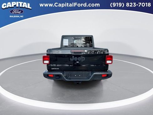 Used 2022 Jeep Gladiator Willys image 7