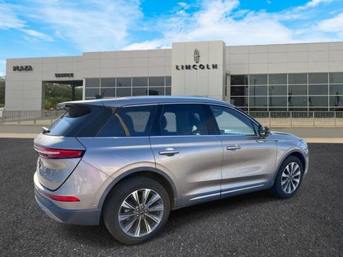 Certified 2020 Lincoln Corsair Reserve FWD image 3