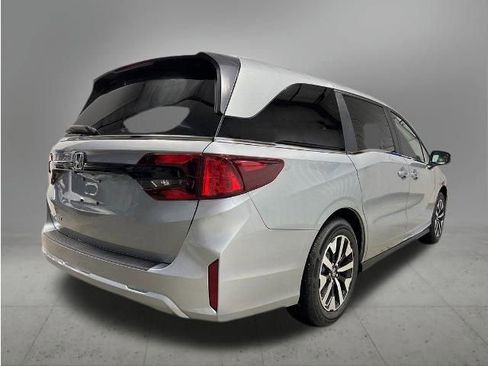 New 2026 Honda Odyssey EX-L image 5