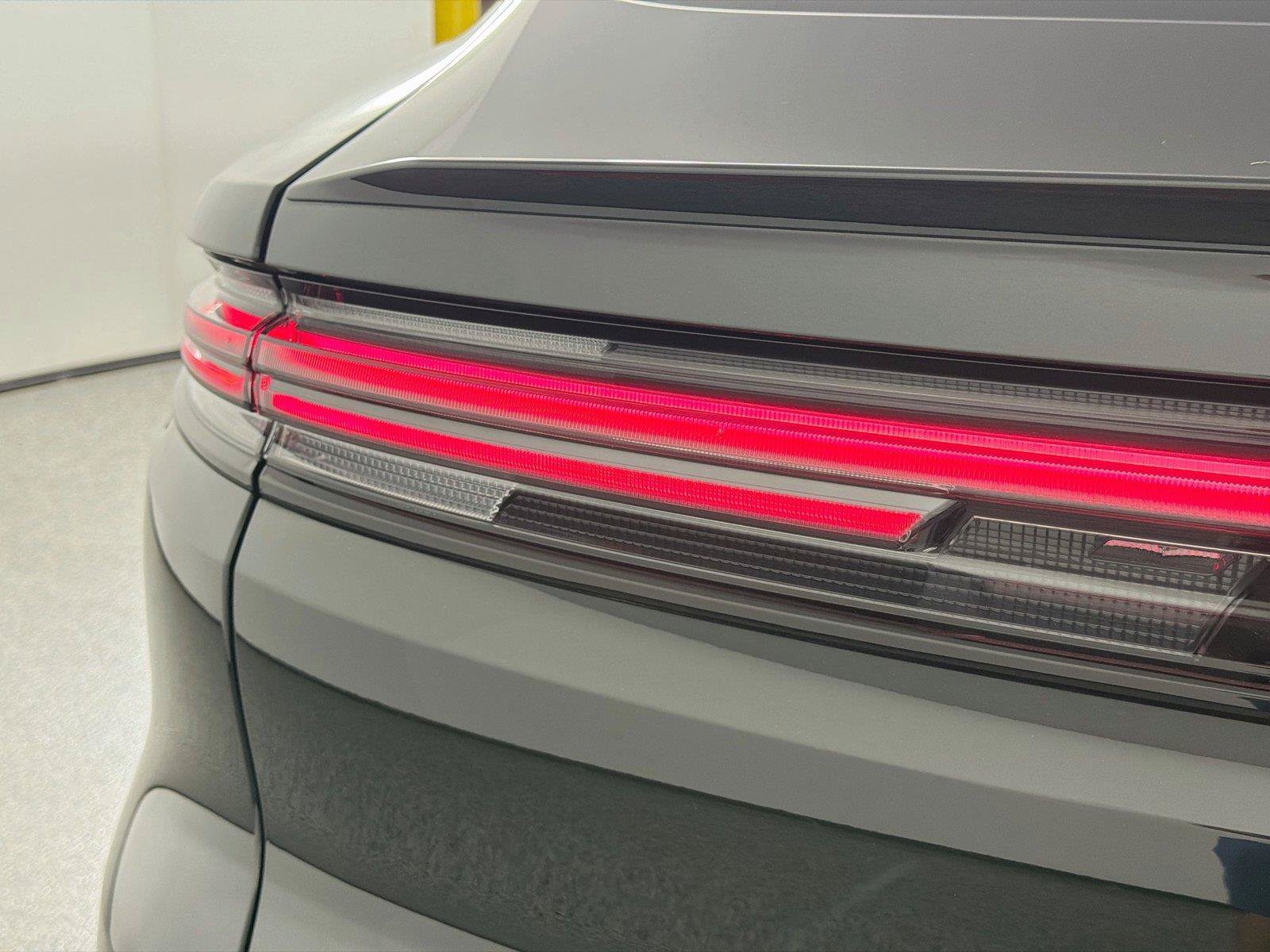 Certified 2025 Porsche Cayenne S AWD/4WD image 16