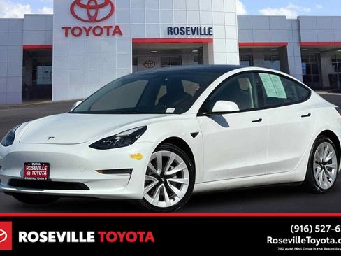 Used 2022 Tesla Model 3 Long Range AWD/4WD image 1
