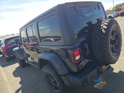 Used 2023 Jeep Wrangler Unlimited image 4
