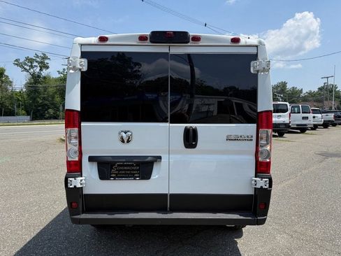 Used 2025 RAM ProMaster 2500 w/ U-Haul Equipment Group FWD image 15