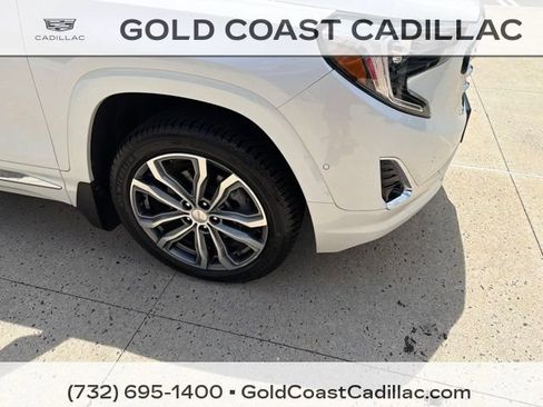 Used 2020 GMC Terrain Denali w/ Denali Premium Package AWD/4WD image 6