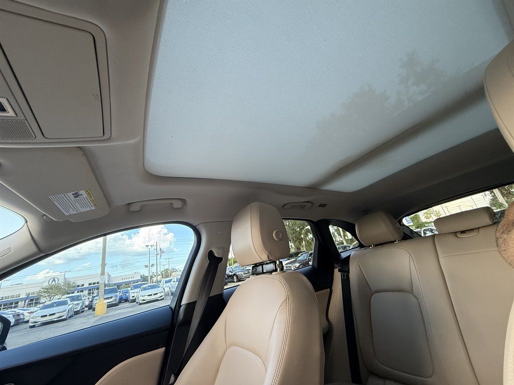 Used 2018 Jaguar F-PACE Premium AWD/4WD image 27