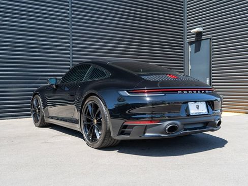 Used 2024 Porsche 911 Carrera S RWD image 3