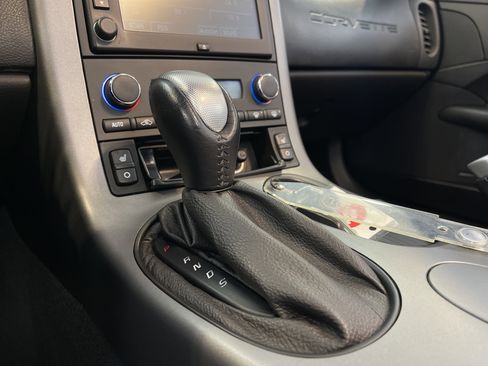 Used 2006 Chevrolet Corvette Convertible w/ Preferred Equipment Group image 32