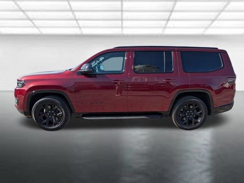 Used 2023 Jeep Wagoneer Series II AWD/4WD image 30