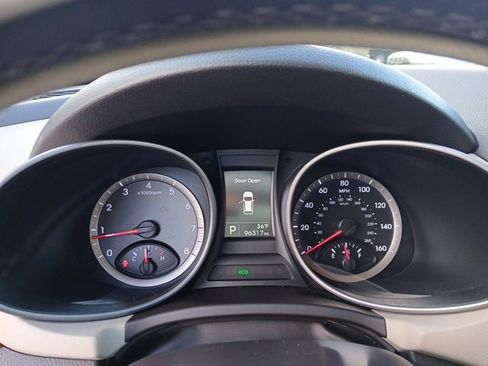 Used 2014 Hyundai Santa Fe Sport w/ Popular Equipment Package 02 image 24