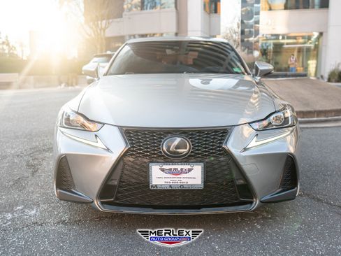 Used 2018 Lexus IS 300 F Sport image 2