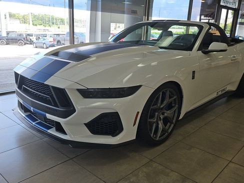 New 2026 Ford Mustang GT Premium w/ GT Performance Package RWD image 8