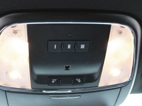Used 2020 Dodge Charger Scat Pack RWD image 18