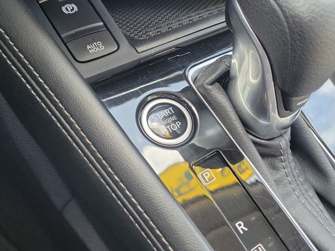 Used 2023 Nissan Kicks SR w/ SR Premium Package FWD image 35