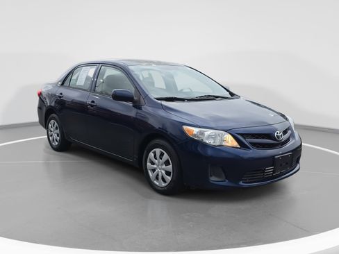 Used 2013 Toyota Corolla L image 3