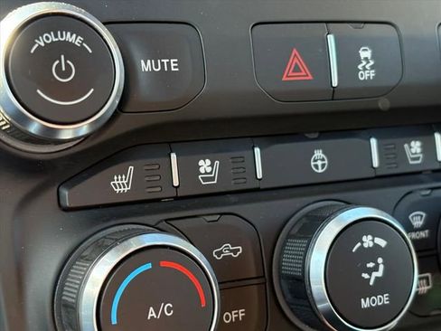 Used 2021 RAM 2500 Laramie image 11