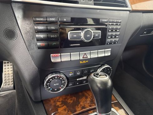 Used 2012 Mercedes-Benz C 300 4MATIC Sedan w/ Premium 1 Pkg image 19