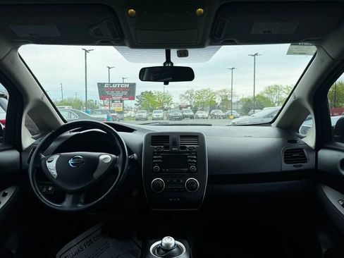 Used 2014 Nissan Leaf S w/ Charge Package FWD image 18