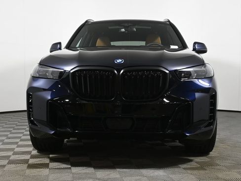 Used 2026 BMW X5 xDrive50e w/ M Sport Package AWD/4WD image 10