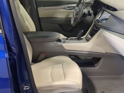 Used 2023 Cadillac XT5 Premium Luxury w/ LPO, Floor Liner Package AWD/4WD image 22