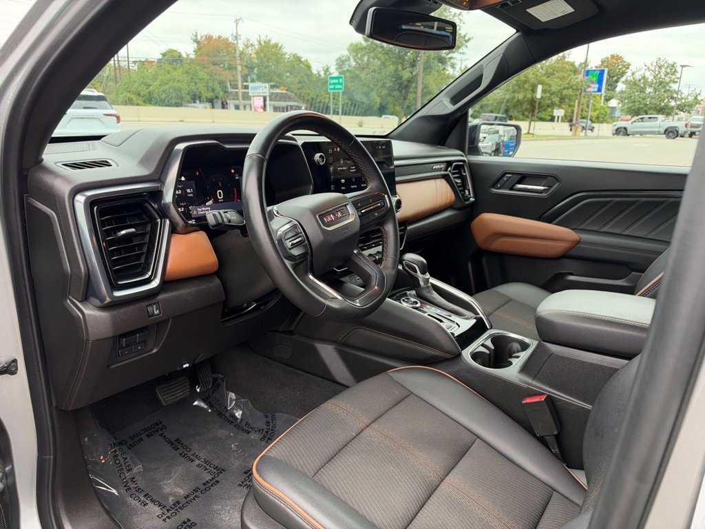 Used 2024 GMC Canyon AT4 AWD/4WD image 14