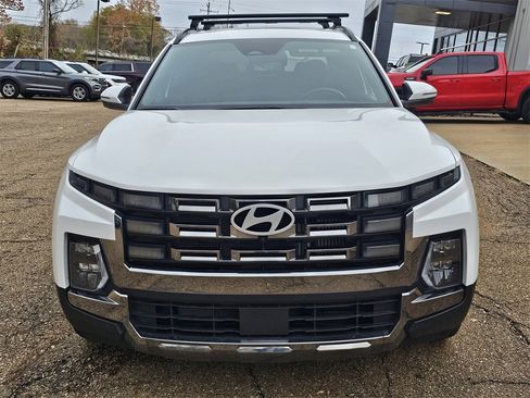 Certified 2025 Hyundai Santa Cruz Limited image 2