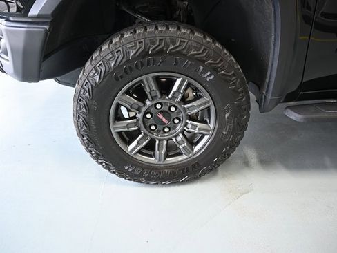 Used 2024 GMC Sierra 1500 AT4X image 35