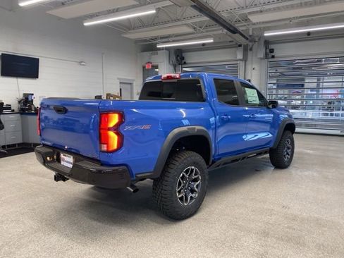 New 2026 Chevrolet Colorado ZR2 w/ Technology Package AWD/4WD image 5