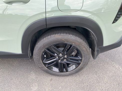 Used 2024 Chevrolet Trax ACTIV w/ Sunroof Package image 32