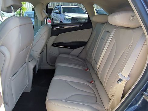 Used 2018 Lincoln MKC Premiere image 13