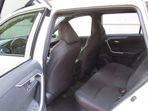 Certified 2025 Toyota RAV4 SE w/ Weather & Moonroof Package AWD/4WD image 15