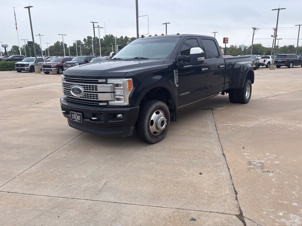 Used 2019 Ford F350 Platinum AWD/4WD image 10