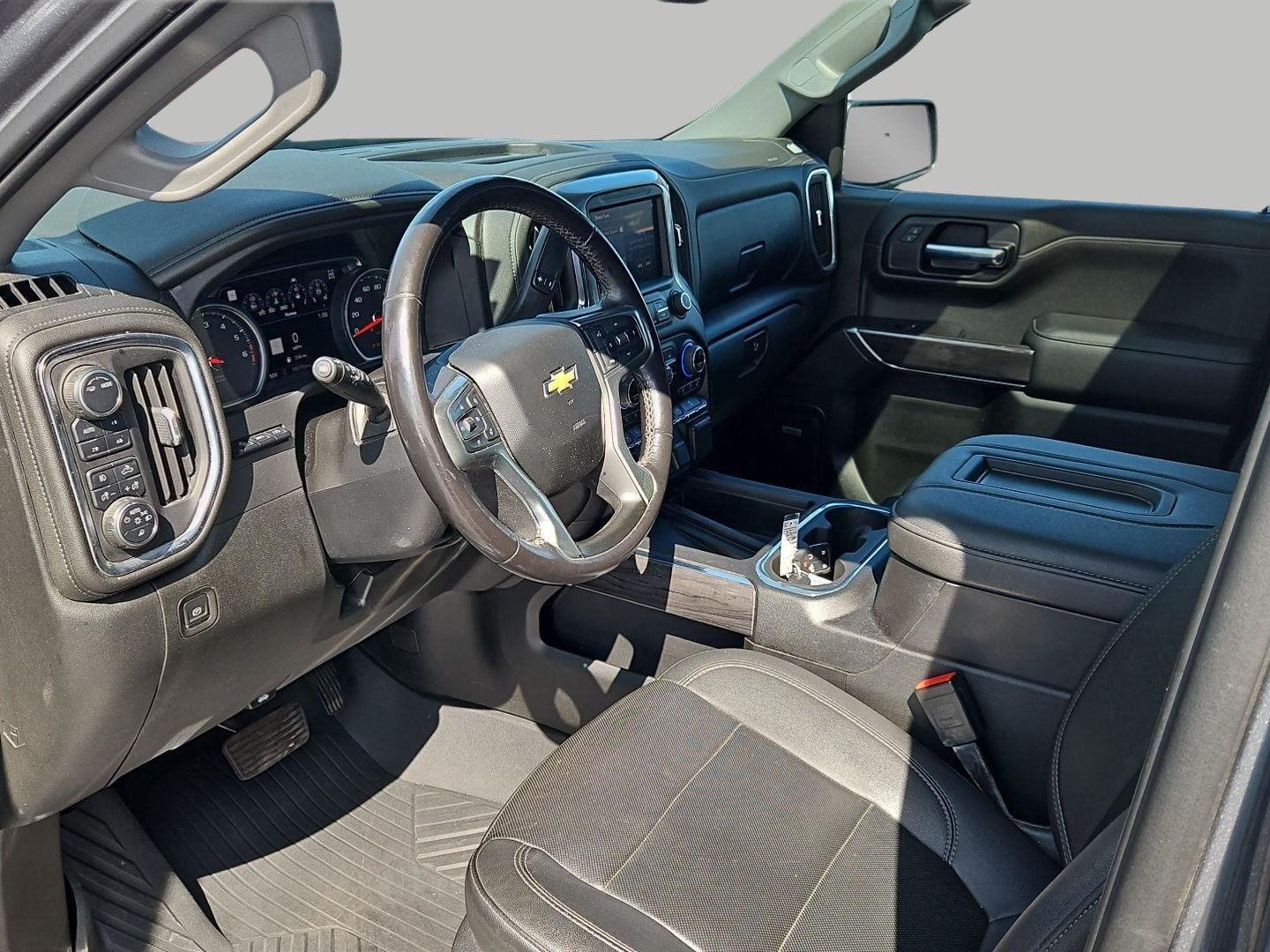 Used 2021 Chevrolet Silverado 1500 LTZ w/ LTZ Premium Package AWD/4WD image 15
