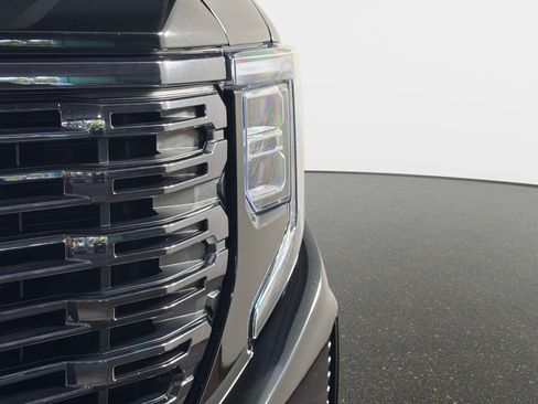 Used 2025 GMC Sierra 1500 Denali Ultimate AWD/4WD image 10