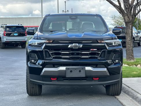 Used 2024 Chevrolet Colorado Z71 w/ Z71 Convenience Package 2 image 10