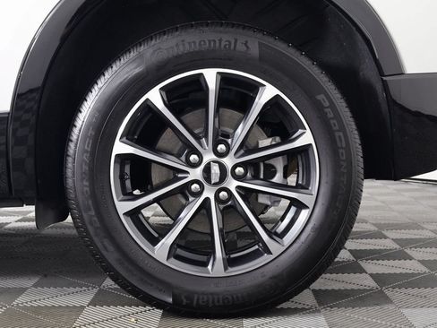 Used 2024 Cadillac XT4 Sport FWD image 16