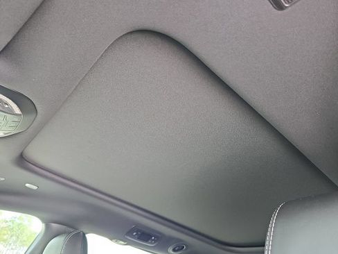 New 2026 Chrysler Pacifica Limited w/ S Appearance Package FWD image 18