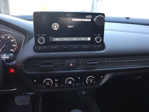Used 2025 Honda HR-V Sport image 11