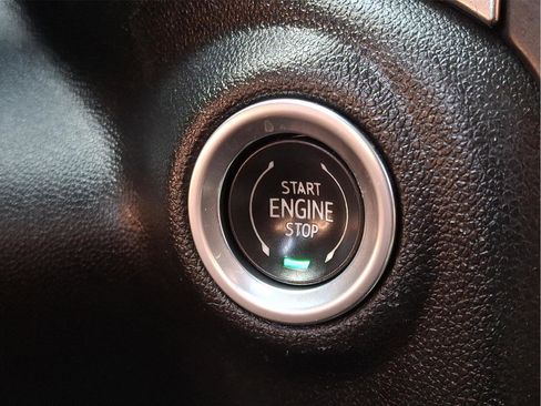 Used 2021 Chevrolet Silverado 1500 LT image 25