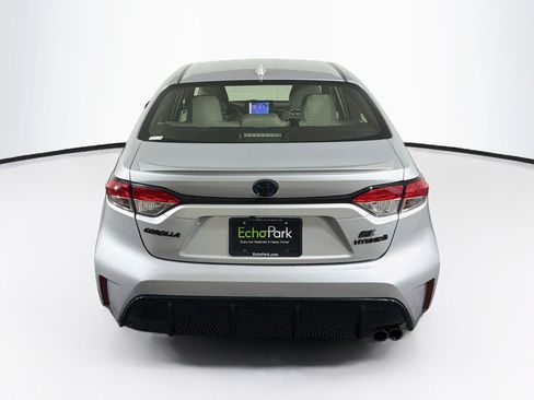 Used 2023 Toyota Corolla SE FWD image 7