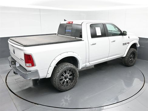Used 2018 RAM 1500 Laramie image 26
