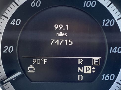 Used 2011 Mercedes-Benz E 350 4MATIC Sedan image 22