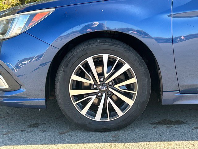 Used 2019 Subaru Legacy 2.5i Premium AWD/4WD image 2