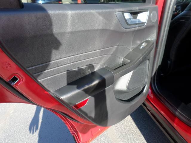 Used 2022 Ford Escape SEL w/ Technology Package AWD/4WD image 31