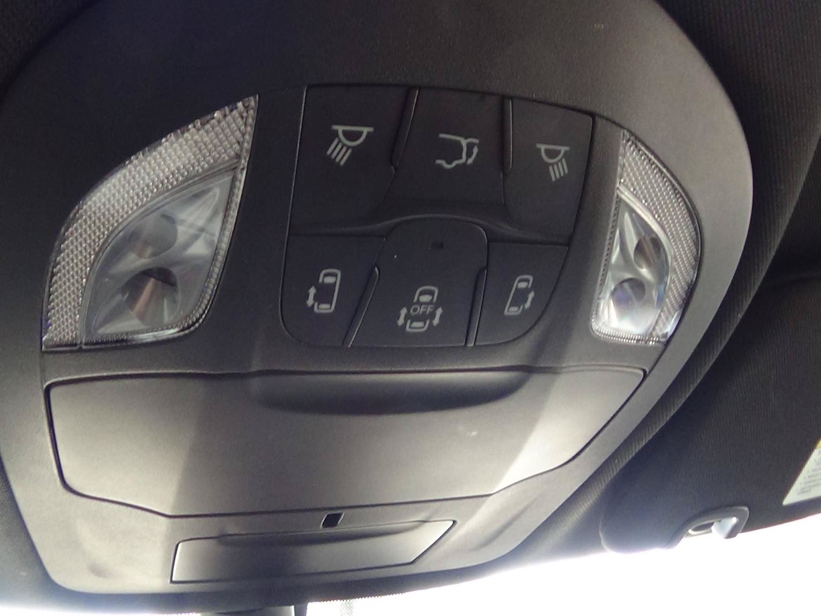 Certified 2025 Chrysler Pacifica Select FWD image 30