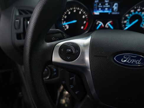 Used 2014 Ford Escape SE w/ Equipment Group 201A image 17