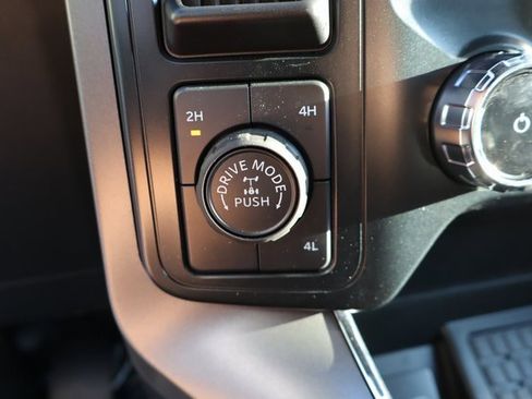 Used 2025 Ford F150 XLT w/ Equipment Group 302A MID image 37